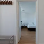 Lovina House By Urban Apartment *