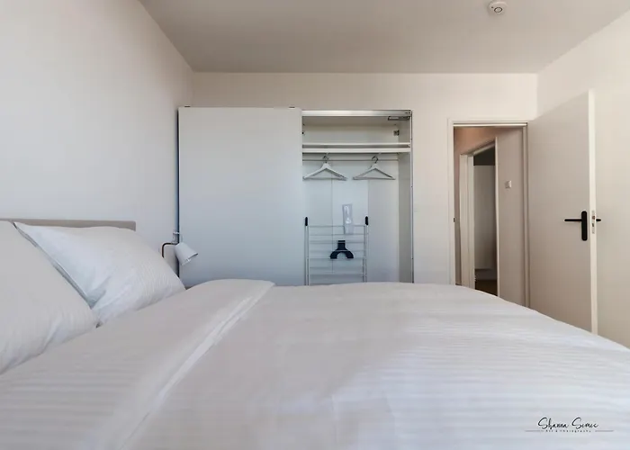 Lovina House By Urban *